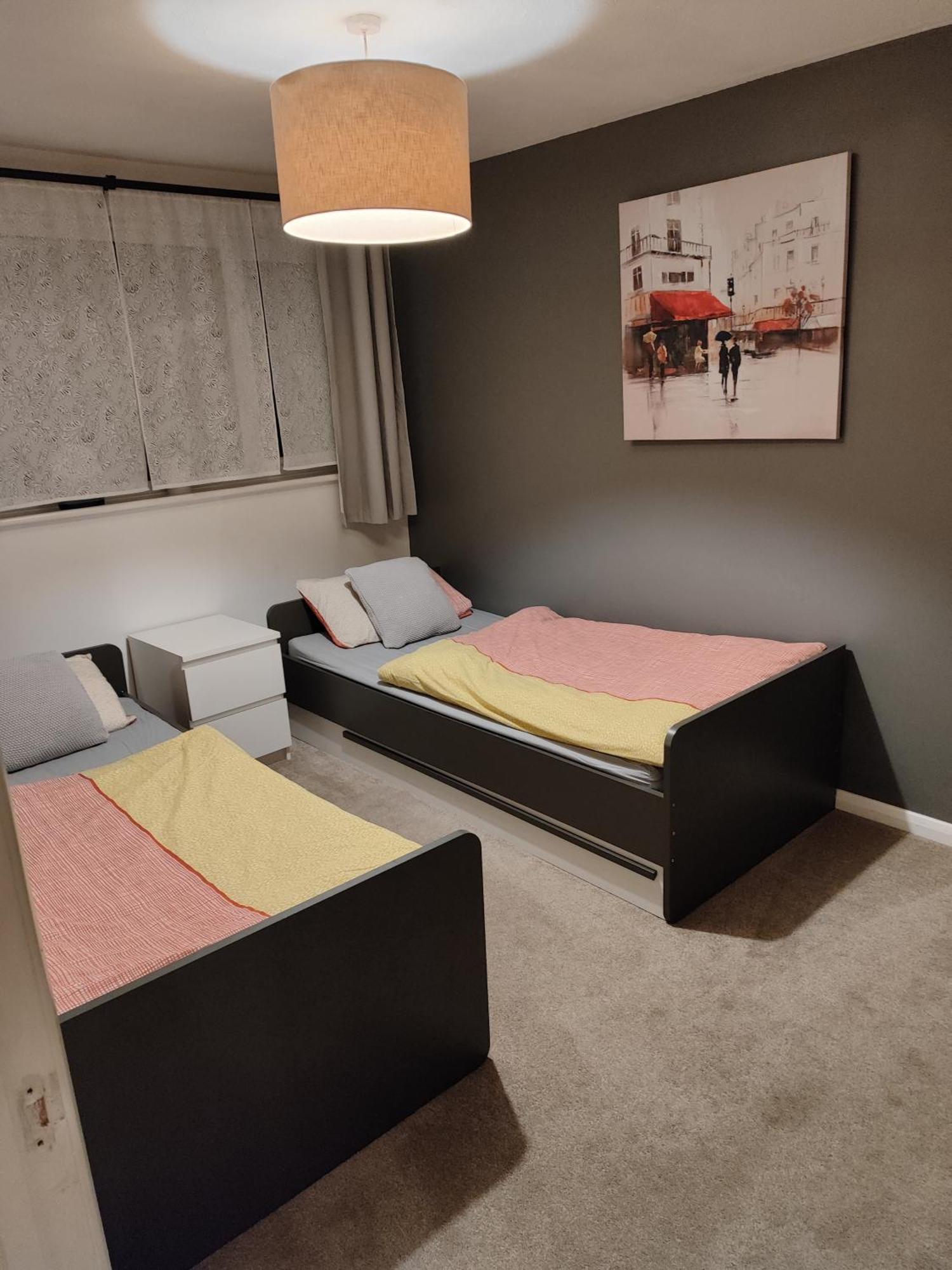 3 Bed House In Walsall, Perfect For Contractors & Leisure & Free Parking Exteriör bild